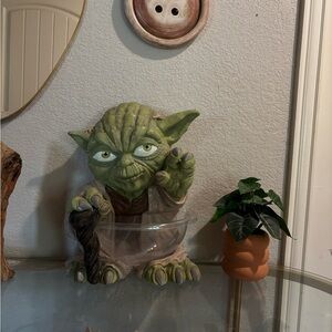 Green Star Wars Disney Yoda Candy Bowl Holder Halloween